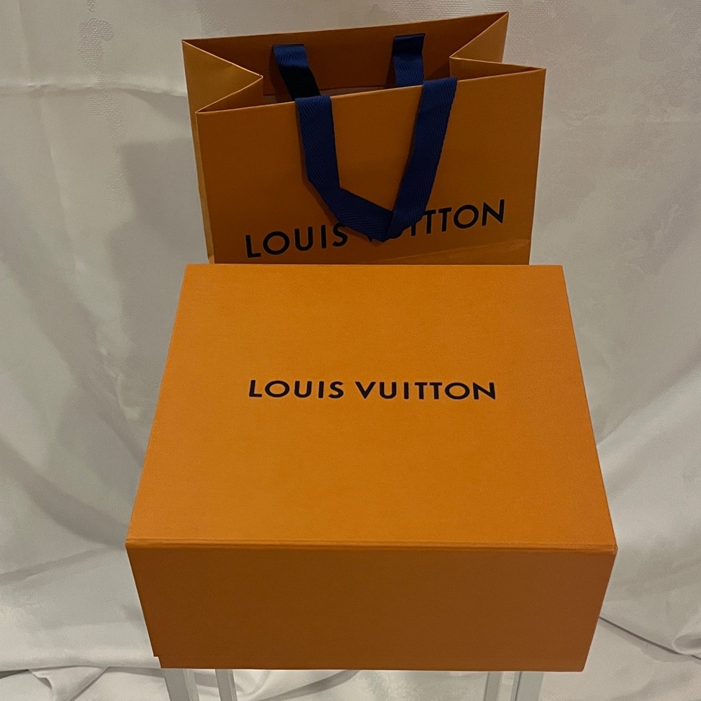 Louis Vuitton Orange Gift Set with Blue Handles